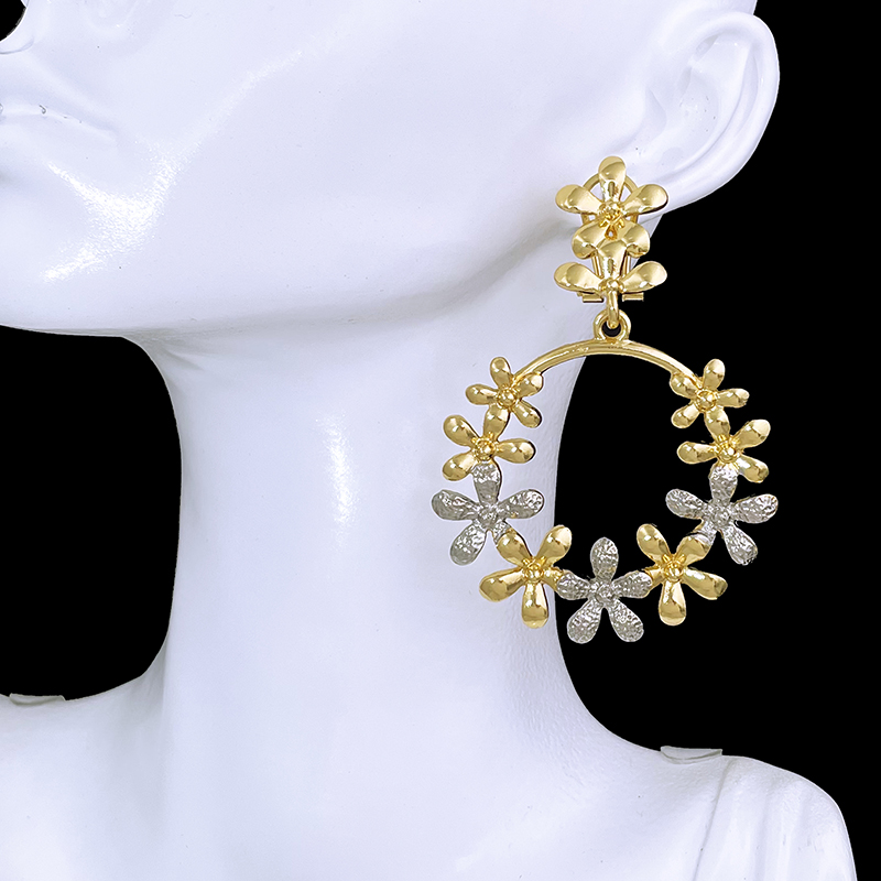 Große Damen-Ohrhänger, 18K ver – Women Accessories Dubai Bewertung und Preis